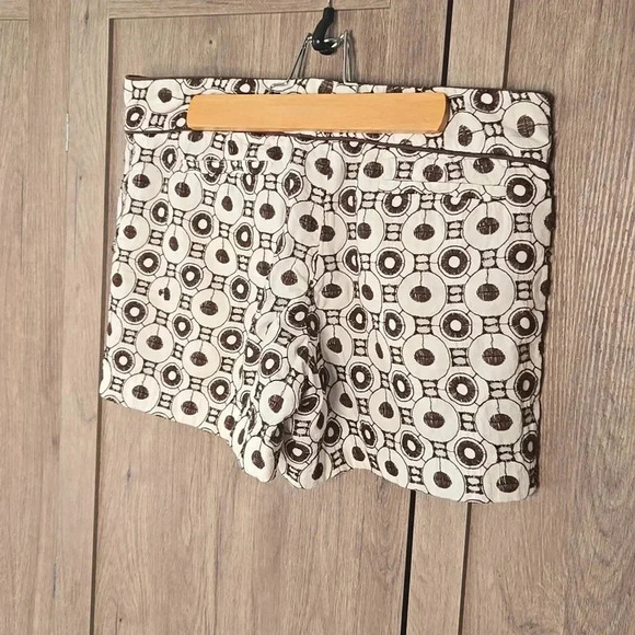 Liquid modern women's shorts - Picture 5 of 11